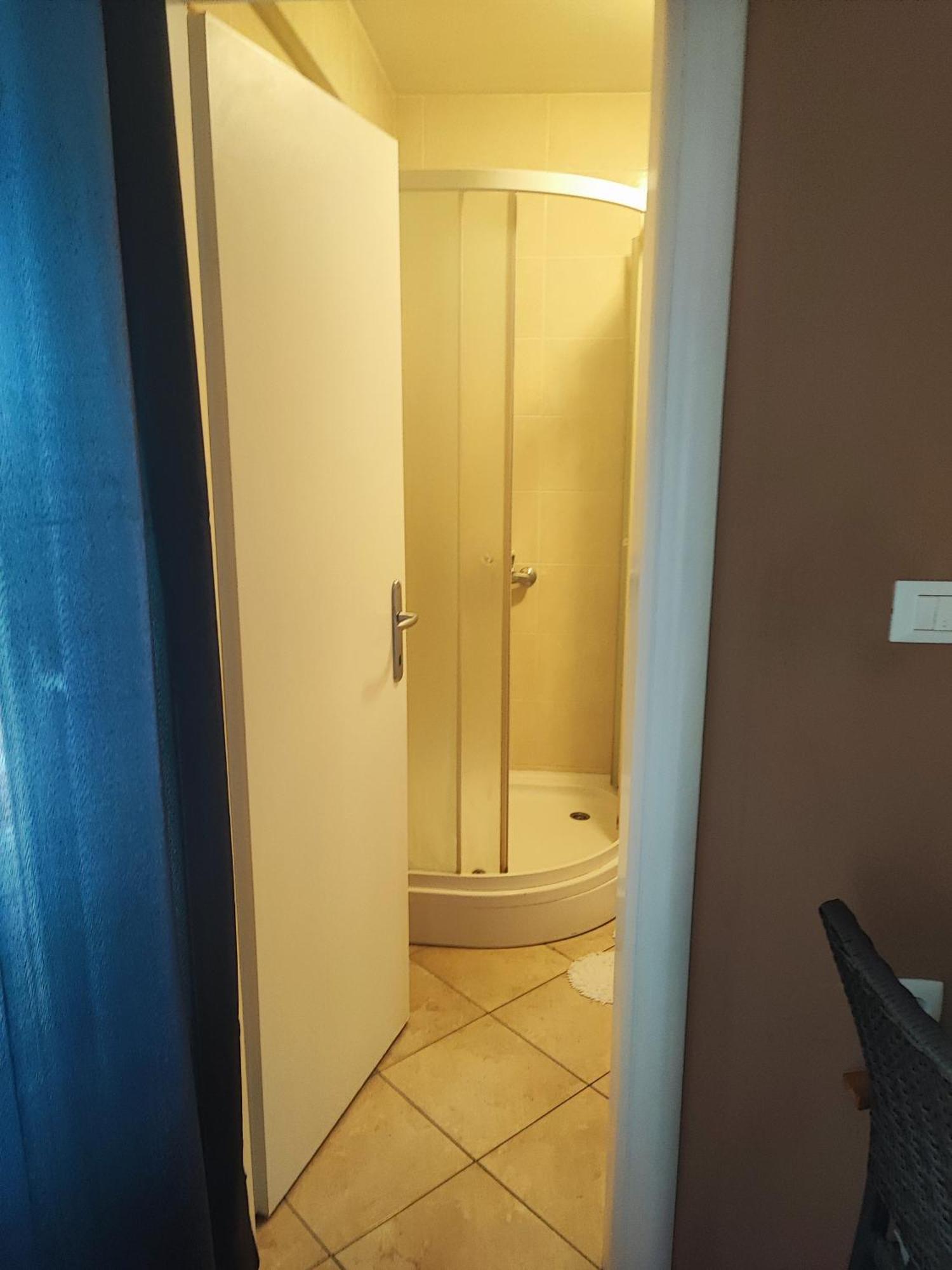 Happy Basset Terrace Apartment Makarska Exterior photo